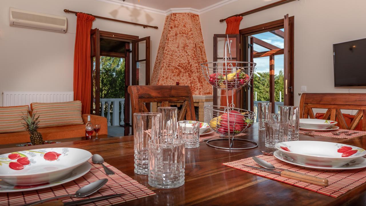Pothos Villas Sarakinadhon Exterior photo